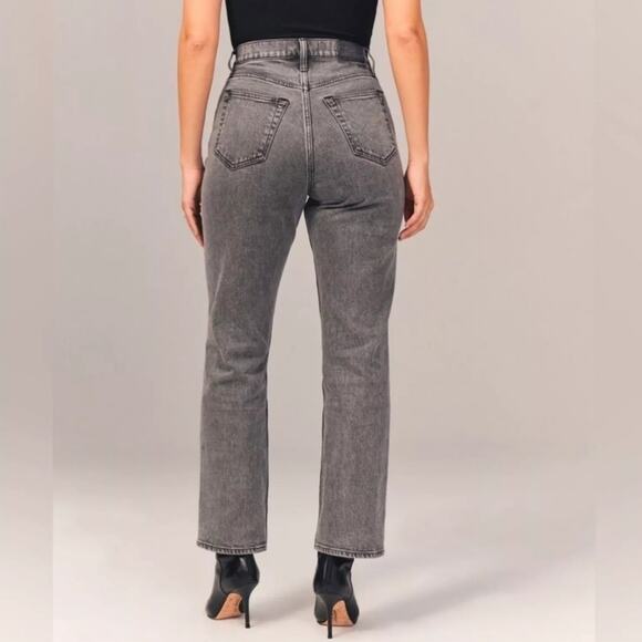 Abercrombie & Fitch‎ Curve Love Ultra High Rise Ankle Straight Jean Washed Black - Picture 3 of 11